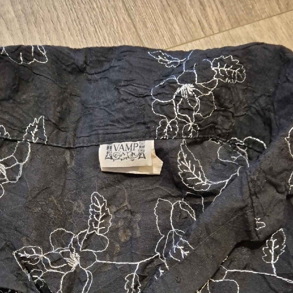 Floral Black Button-Up Women's Top - Picture 2 of 3